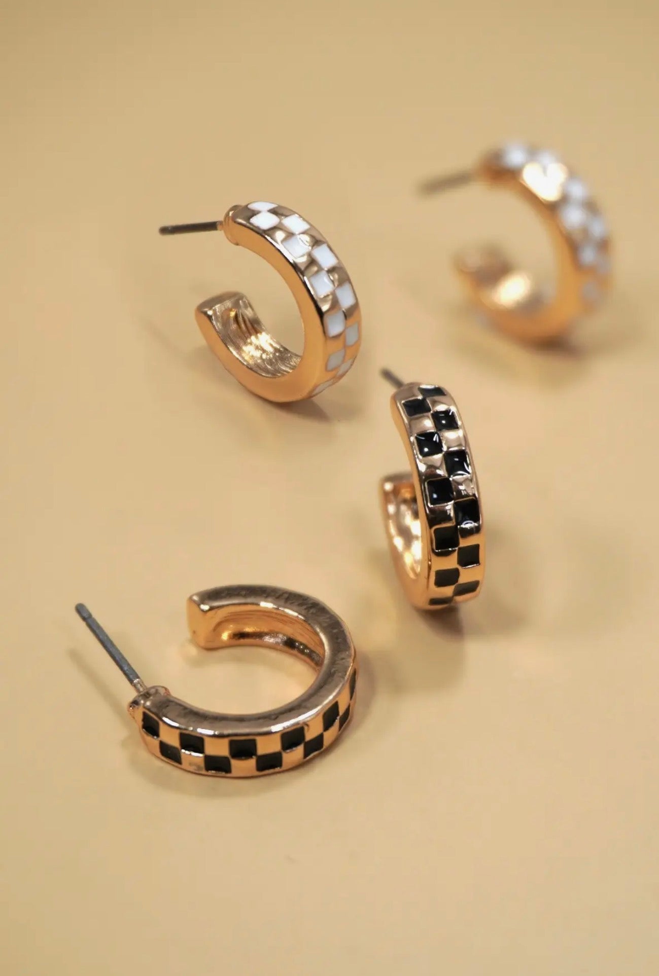 Checkered Hoops