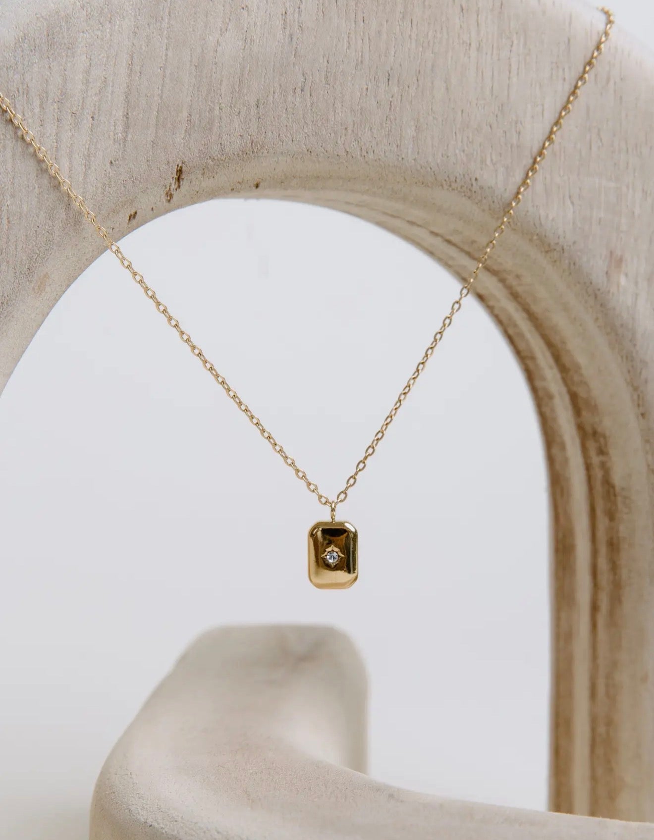 Regina Gold Necklace